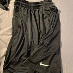 Nike workout shorts men’s